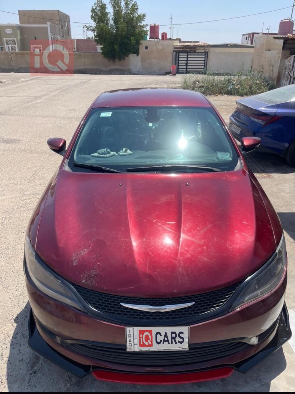 كرايسلر 200